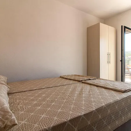 Numa Luxury Πανσιόν